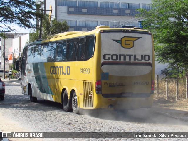 Empresa Gontijo de Transportes 14690 na cidade de Caruaru, Pernambuco, Brasil, por Lenilson da Silva Pessoa. Número da foto: #12523811.