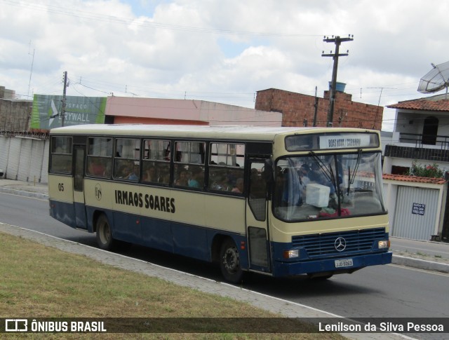 Irmãos Soares 05 na cidade de Caruaru, Pernambuco, Brasil, por Lenilson da Silva Pessoa. Número da foto: #12524100.