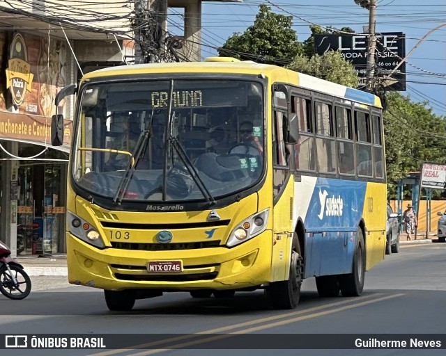 Viação Sudeste 103 na cidade de Marataízes, Espírito Santo, Brasil, por Guilherme Neves. Número da foto: #12524199.
