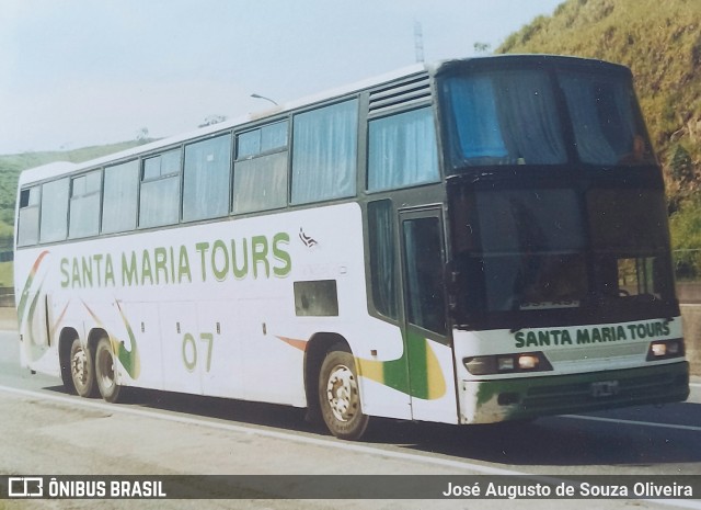 Santa Maria Tours 07 na cidade de Piraí, Rio de Janeiro, Brasil, por José Augusto de Souza Oliveira. Número da foto: #12523900.