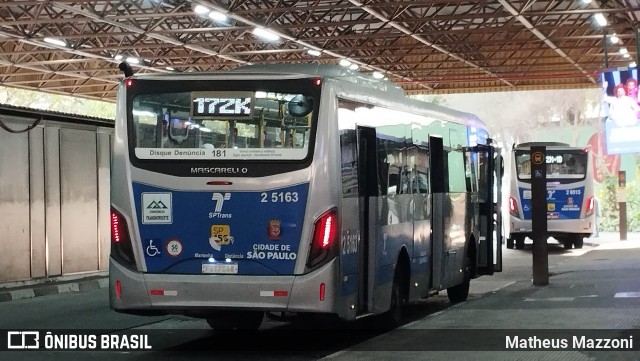 Cooperativa Fênix > Spencer Transporte 2 5163 na cidade de São Paulo, São Paulo, Brasil, por Matheus Mazzoni. Número da foto: #12458546.