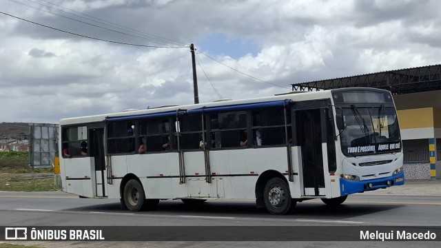 Ônibus Particulares 001 na cidade de Junqueiro, Alagoas, Brasil, por Melqui Macedo. Número da foto: #12460047.