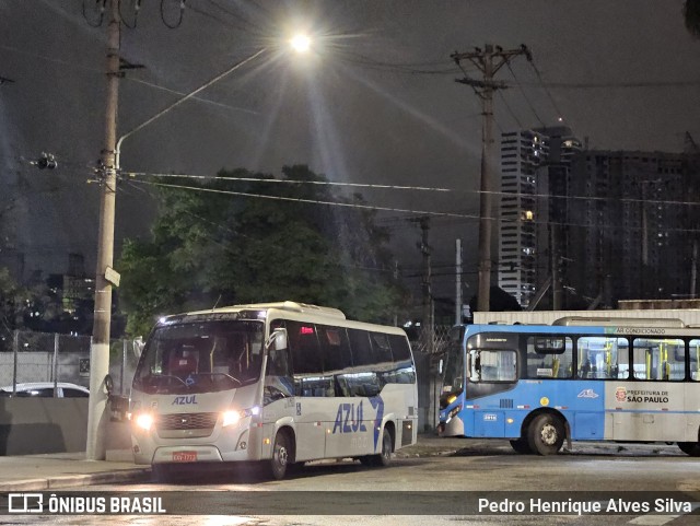 Azul Mob 73 na cidade de São Paulo, São Paulo, Brasil, por Pedro Henrique Alves Silva. Número da foto: #12462353.