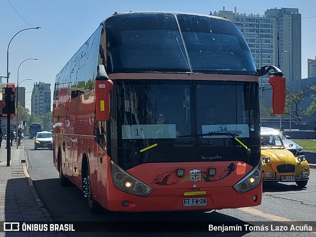 Autobuses sin identificación - Chile FTFW26 na cidade de Santiago, Santiago, Metropolitana de Santiago, Chile, por Benjamín Tomás Lazo Acuña. Número da foto: #12462863.