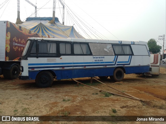 Ônibus Particulares  na cidade de Sertãozinho, São Paulo, Brasil, por Jonas Miranda. Número da foto: #12460604.