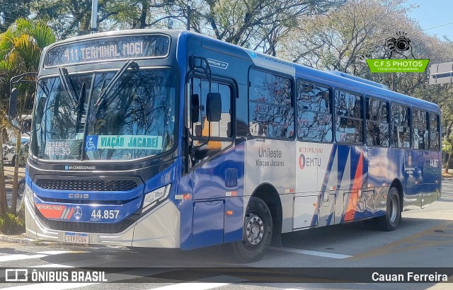Viação Jacareí 44.857 na cidade de Arujá, São Paulo, Brasil, por Cauan Ferreira. Número da foto: #12460713.