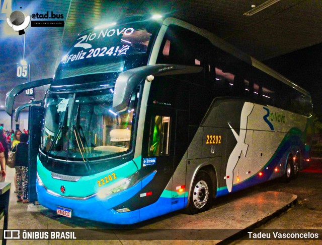 Rio Novo Transportes e Turismo 22202 na cidade de Nova Xavantina, Mato Grosso, Brasil, por Tadeu Vasconcelos. Número da foto: #12462747.