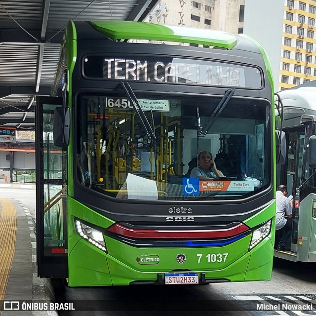 Viação Campo Belo 7 1037 na cidade de São Paulo, São Paulo, Brasil, por Michel Nowacki. Número da foto: #12462392.