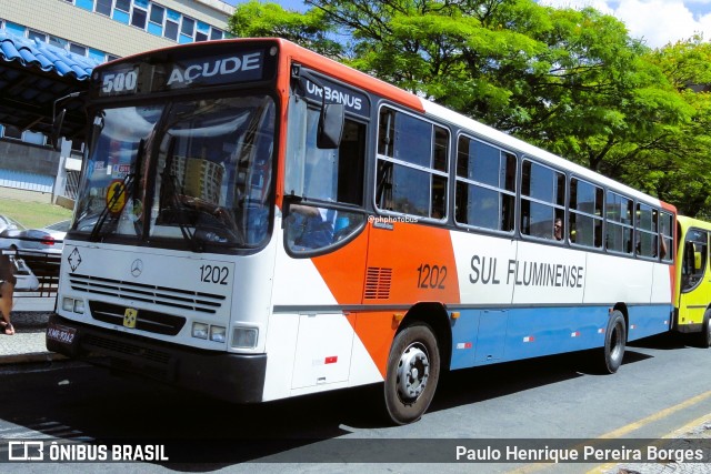 Viação Sul Fluminense 1202 na cidade de Volta Redonda, Rio de Janeiro, Brasil, por Paulo Henrique Pereira Borges. Número da foto: #12463760.