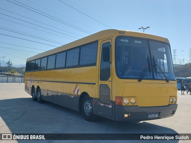 Ônibus Particulares 4387 na cidade de Duque de Caxias, Rio de Janeiro, Brasil, por Pedro Henrique Sudoh. Número da foto: #12463847.