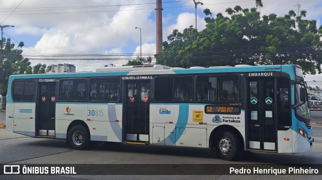 Via Urbana 30815 na cidade de Fortaleza, Ceará, Brasil, por Pedro Henrique Pinheiro. Número da foto: #12463769.