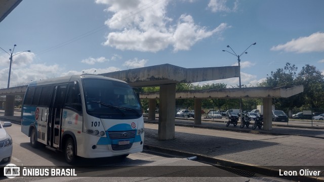 Sistema Complementar de Recife 135 na cidade de Recife, Pernambuco, Brasil, por Leon Oliver. Número da foto: #12464410.