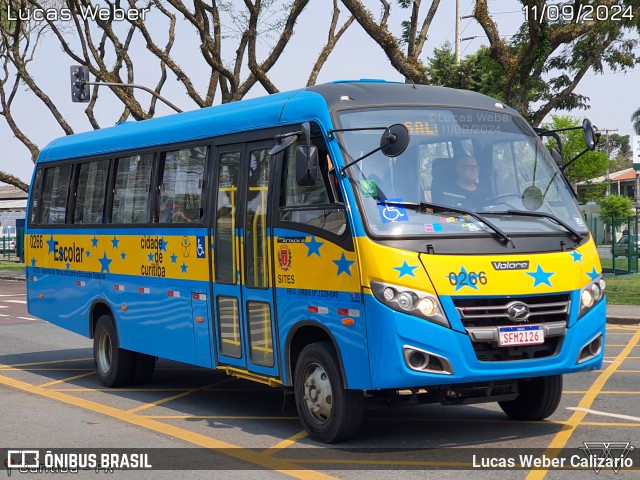 Transporte Acessível Unicarga 0266 na cidade de Curitiba, Paraná, Brasil, por Lucas Weber Calizario. Número da foto: #12463465.