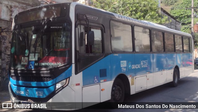 Viação Nossa Senhora das Graças A71552 na cidade de Rio de Janeiro, Rio de Janeiro, Brasil, por Mateus Dos Santos Do Nascimento. Número da foto: #12465336.