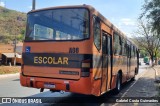 Escolares A08 na cidade de Sabará, Minas Gerais, Brasil, por Gabriel Costa Guimarães. Número da foto: #:id.