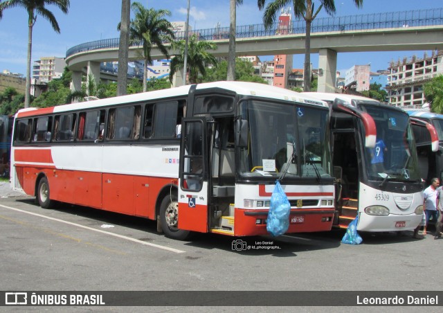 Ônibus Particulares 1521 na cidade de Aparecida, São Paulo, Brasil, por Leonardo Daniel. Número da foto: #12466884.