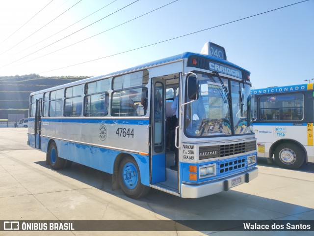 Ônibus Particulares 47644 na cidade de Duque de Caxias, Rio de Janeiro, Brasil, por Walace dos Santos. Número da foto: #12466307.