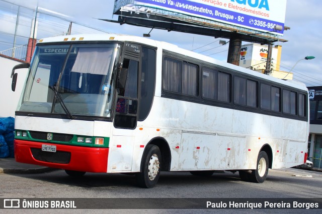 Ônibus Particulares 7702 na cidade de Brusque, Santa Catarina, Brasil, por Paulo Henrique Pereira Borges. Número da foto: #12469474.