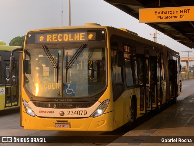 Viação Pioneira 234079 na cidade de Santa Maria, Distrito Federal, Brasil, por Gabriel Rocha. Número da foto: #12468608.