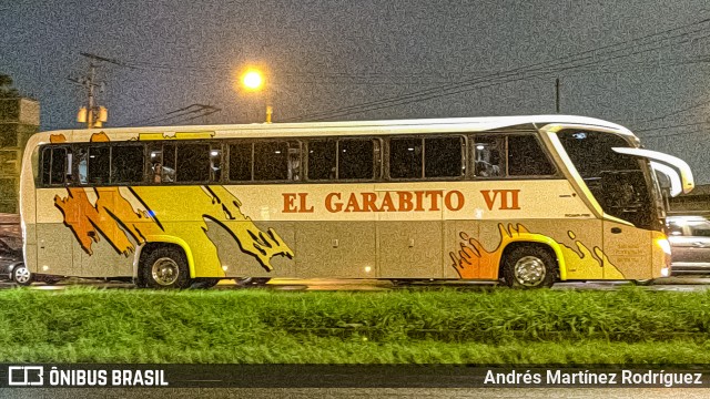 Transportes Jacó 07 na cidade de La Uruca, San José, San José, Costa Rica, por Andrés Martínez Rodríguez. Número da foto: #12467760.