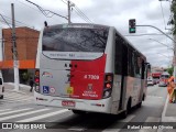 Pêssego Transportes 4 7009 na cidade de São Paulo, São Paulo, Brasil, por Rafael Lopes de Oliveira. Número da foto: #12468879.