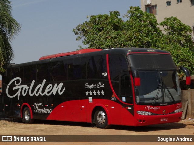 Golden Turismo 2007 na cidade de Trindade, Goiás, Brasil, por Douglas Andrez. Número da foto: #12471976.