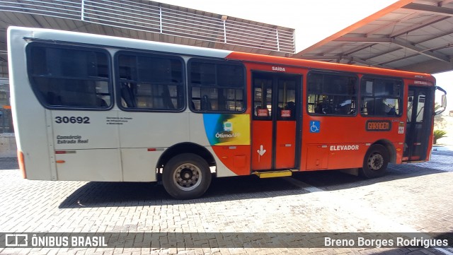 Expresso Luziense > Territorial Com. Part. e Empreendimentos 30692 na cidade de Santa Luzia, Minas Gerais, Brasil, por Breno Borges Rodrigues. Número da foto: #12471176.
