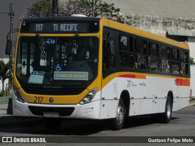 Empresa Metropolitana 217 na cidade de Recife, Pernambuco, Brasil, por Gustavo Felipe Melo. Número da foto: #12472574.