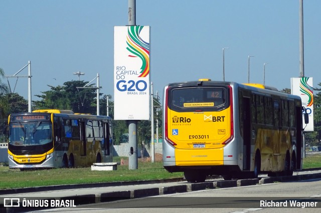 Mobi Rio E903011 na cidade de Rio de Janeiro, Rio de Janeiro, Brasil, por Richard Wagner. Número da foto: #12471009.