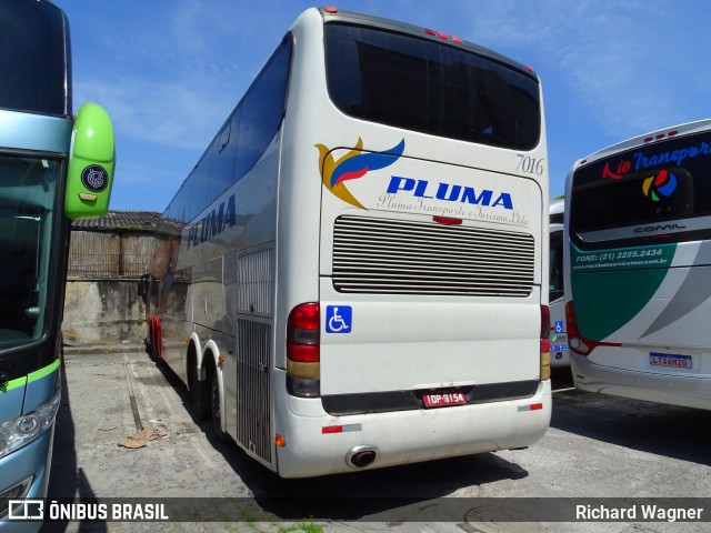Pluma Conforto e Turismo 7016 na cidade de Rio de Janeiro, Rio de Janeiro, Brasil, por Richard Wagner. Número da foto: #12471263.