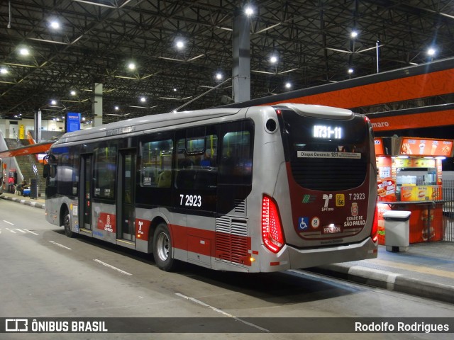 Viação Campo Belo 7 2923 na cidade de São Paulo, São Paulo, Brasil, por Rodolfo Rodrigues. Número da foto: #12528089.