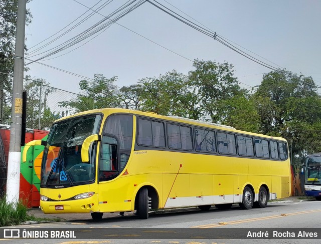 Ônibus Particulares 8067 na cidade de São Paulo, São Paulo, Brasil, por André  Rocha Alves. Número da foto: #12527631.