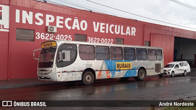 Ônibus Particulares 5332 na cidade de Araçatuba, São Paulo, Brasil, por André Nordeste. Número da foto: #12528033.