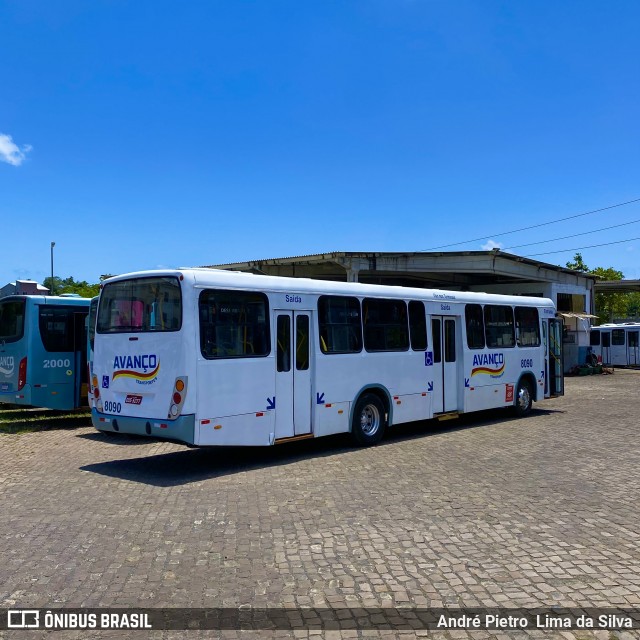 Avanço Transportes 8090 na cidade de Lauro de Freitas, Bahia, Brasil, por André Pietro  Lima da Silva. Número da foto: #12550496.