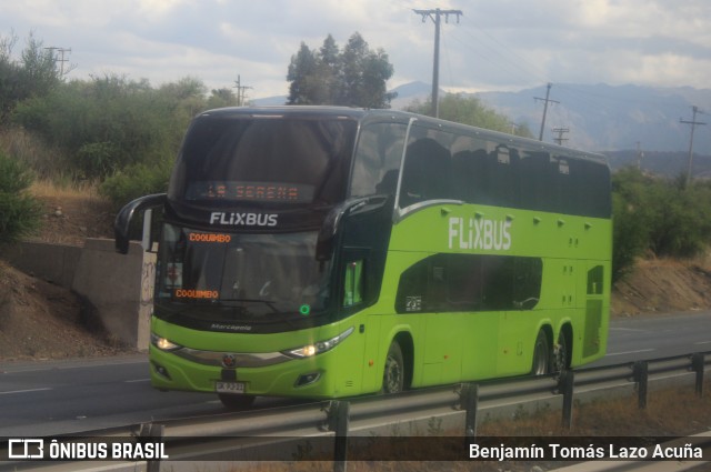 FlixBus SKPJ21 na cidade de Tiltil, Chacabuco, Metropolitana de Santiago, Chile, por Benjamín Tomás Lazo Acuña. Número da foto: #12551051.