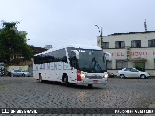 Auto Viação Catarinense 3454 na cidade de Joinville, Santa Catarina, Brasil, por Paulobuss  Guaratuba. Número da foto: #12555261.