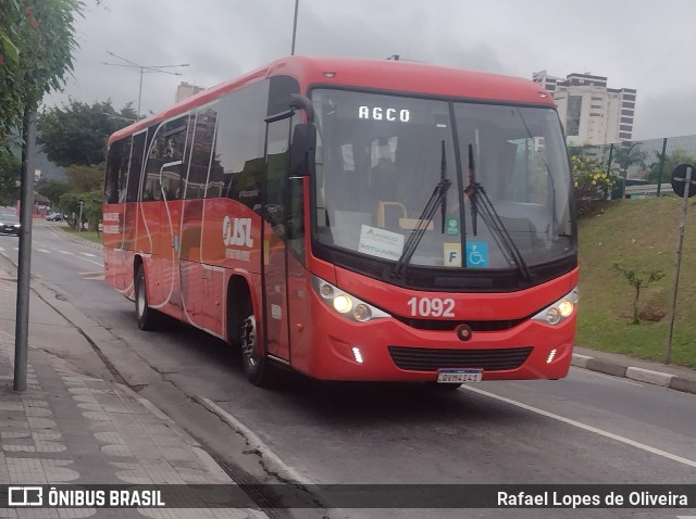 Julio Simões > CS Brasil - JSL 1092 na cidade de Mogi das Cruzes, São Paulo, Brasil, por Rafael Lopes de Oliveira. Número da foto: #12555373.