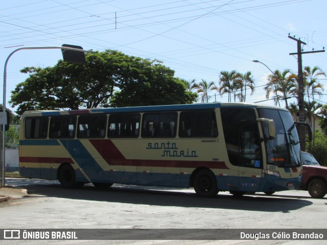 Santa Maria 383 na cidade de Luz, Minas Gerais, Brasil, por Douglas Célio Brandao. Número da foto: #12554219.