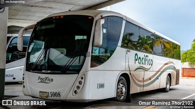 Transportes del Pacifico 15008 na cidade de Puerto Vallarta, Jalisco, México, por Omar Ramírez Thor2102. Número da foto: #12554438.