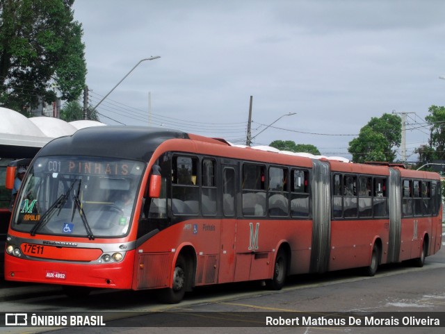Expresso Azul 17E11 na cidade de Curitiba, Paraná, Brasil, por Robert Matheus De Morais Oliveira. Número da foto: #12555982.