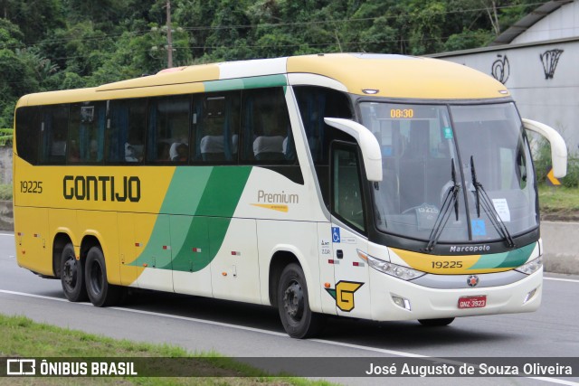 Empresa Gontijo de Transportes 19225 na cidade de Piraí, Rio de Janeiro, Brasil, por José Augusto de Souza Oliveira. Número da foto: #12557263.