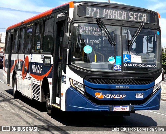 Viação Novacap C51617 na cidade de Rio de Janeiro, Rio de Janeiro, Brasil, por Luiz Eduardo Lopes da Silva. Número da foto: #12556147.
