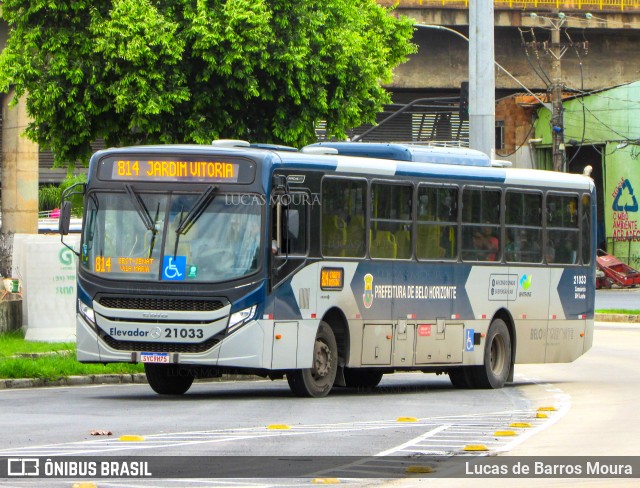 SM Transportes 21033 na cidade de Belo Horizonte, Minas Gerais, Brasil, por Lucas de Barros Moura. Número da foto: #12556507.