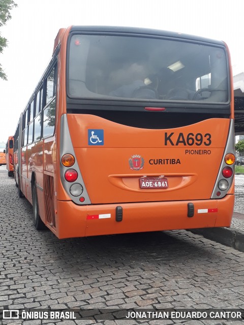 Viação Tamandaré KA693 na cidade de Curitiba, Paraná, Brasil, por JONATHAN EDUARDO CANTOR. Número da foto: #12559008.