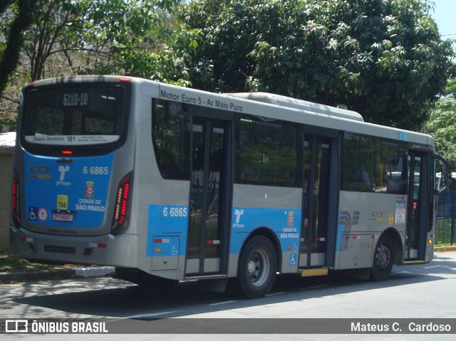 Transwolff Transportes e Turismo 6 6865 na cidade de São Paulo, São Paulo, Brasil, por Mateus C.  Cardoso. Número da foto: #12559781.