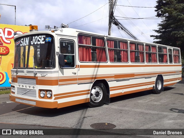 Autobuses sin identificación - Costa Rica CB 854 na cidade de Merced, San José, San José, Costa Rica, por Daniel Brenes. Número da foto: #12557856.
