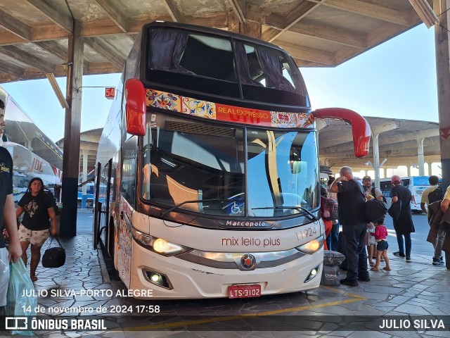 Real Expresso 11924 na cidade de Porto Alegre, Rio Grande do Sul, Brasil, por JULIO SILVA. Número da foto: #12563064.