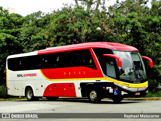 Real Expresso 1038 na cidade de São Paulo, São Paulo, Brasil, por Raphael Malacarne. Número da foto: #12562270.