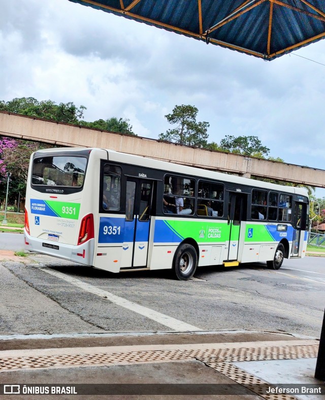 Auto Omnibus Floramar Poços de Caldas 9351 na cidade de Poços de Caldas, Minas Gerais, Brasil, por Jeferson Brant. Número da foto: #12561620.