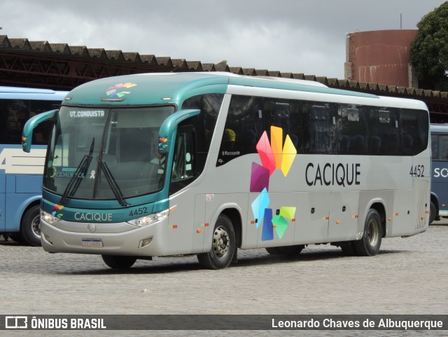 Cacique Transportes 4452 na cidade de Vitória da Conquista, Bahia, Brasil, por Leonardo Chaves de Albuquerque. Número da foto: #12567058.
